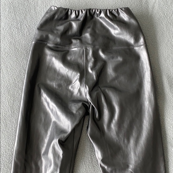 Aritzia Wilfred Free “Daria” vegan leather pants - Picture 3 of 4